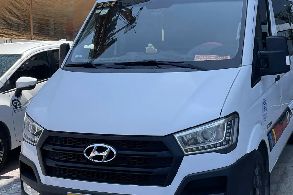 Xe 16 Chỗ (Van)